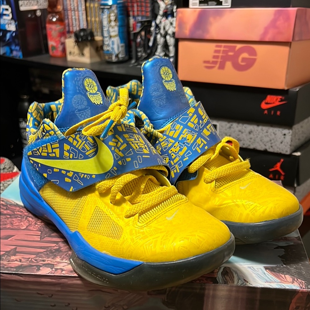 Nike Yellow and Blue Basketball Shoes